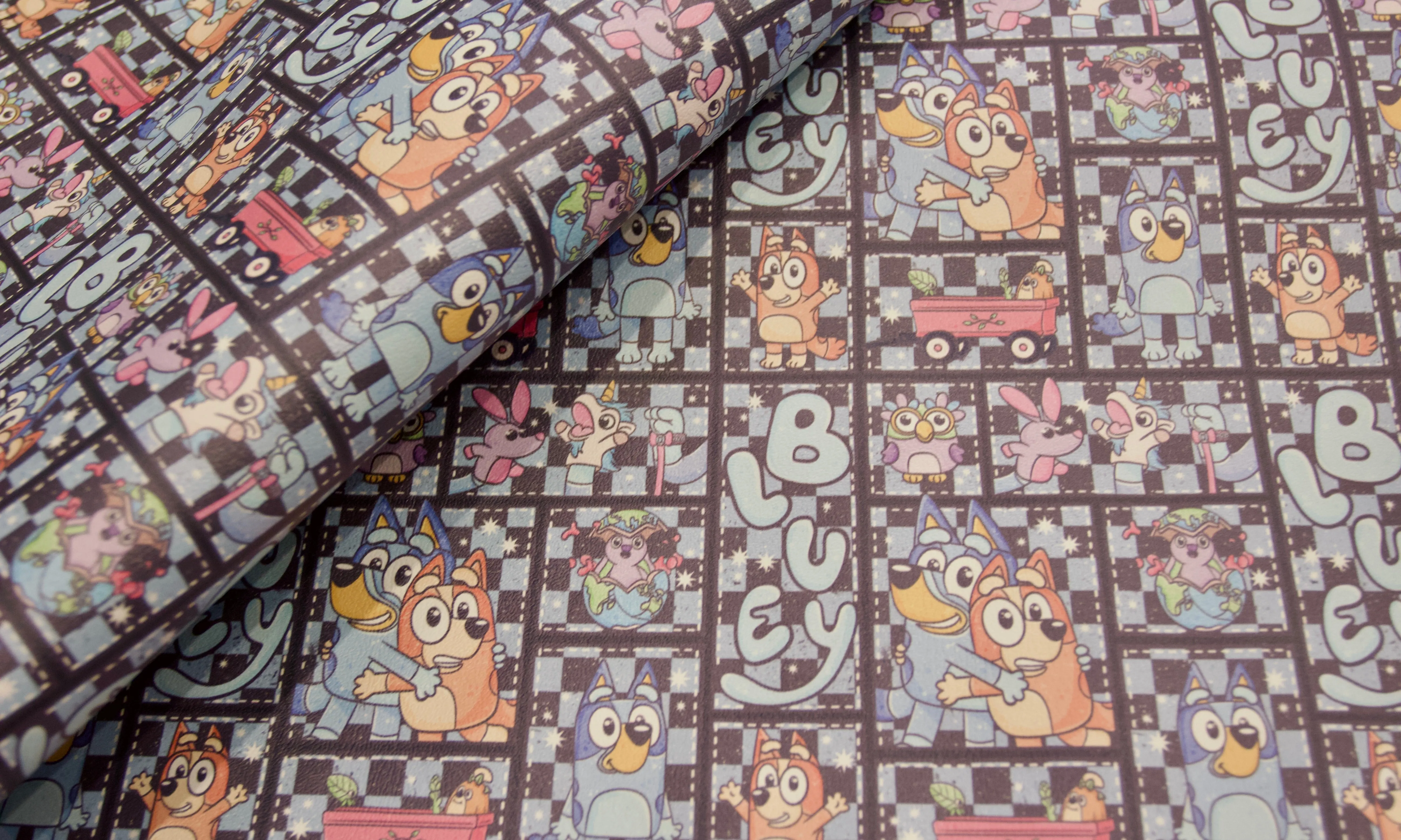 Blue Dog Checkers | 18" Vinyl Roll