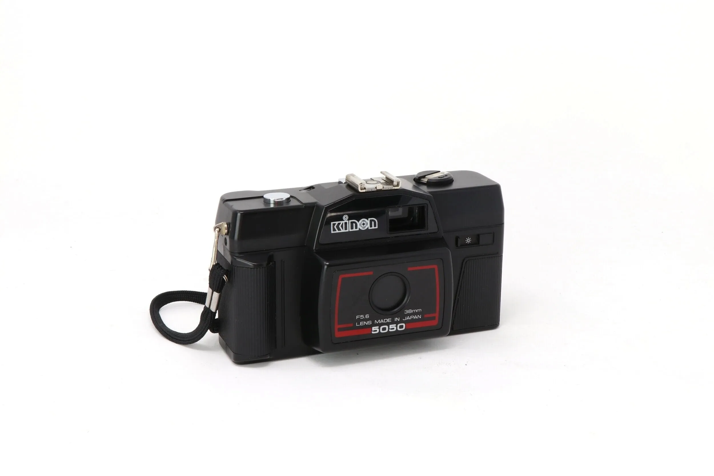 Kinon 5050 35mm Film Camera
