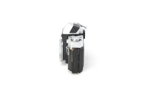 Petri Flex V 35mm Film Camera with 55mm lens
