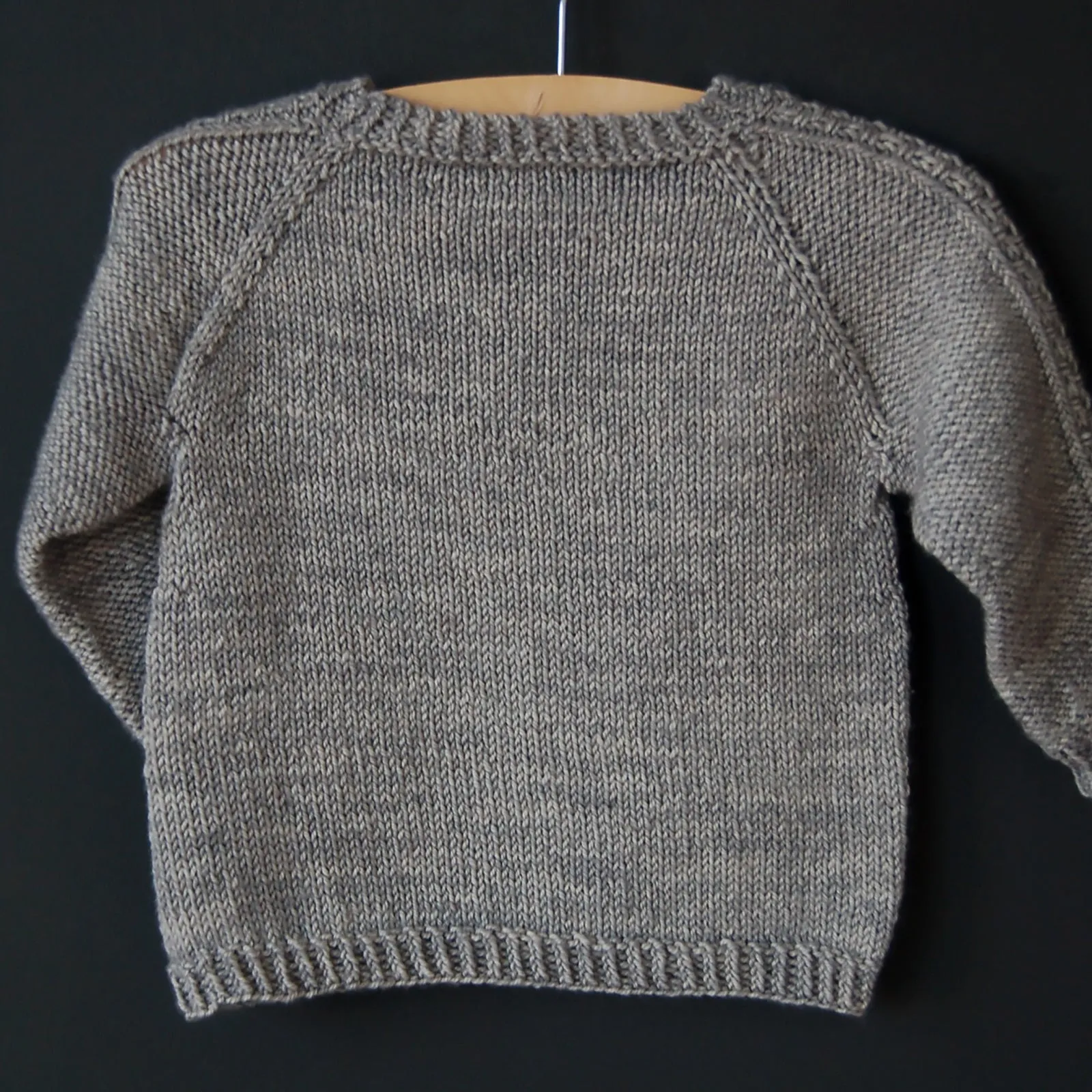 Sagano Jumper, Frogginette. Print Knitting Pattern