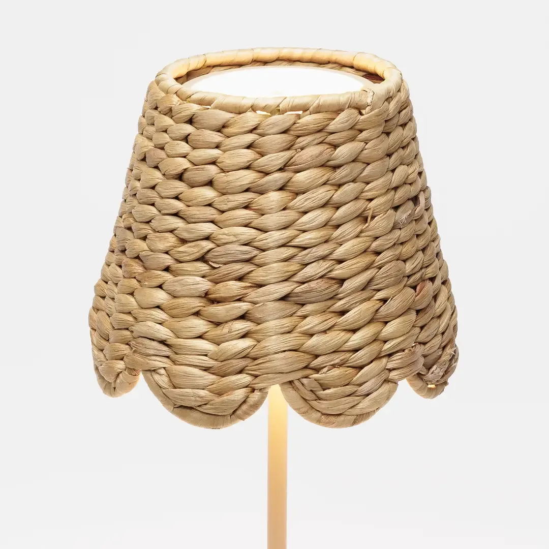Scalloped Water Hyacinth Lampshade