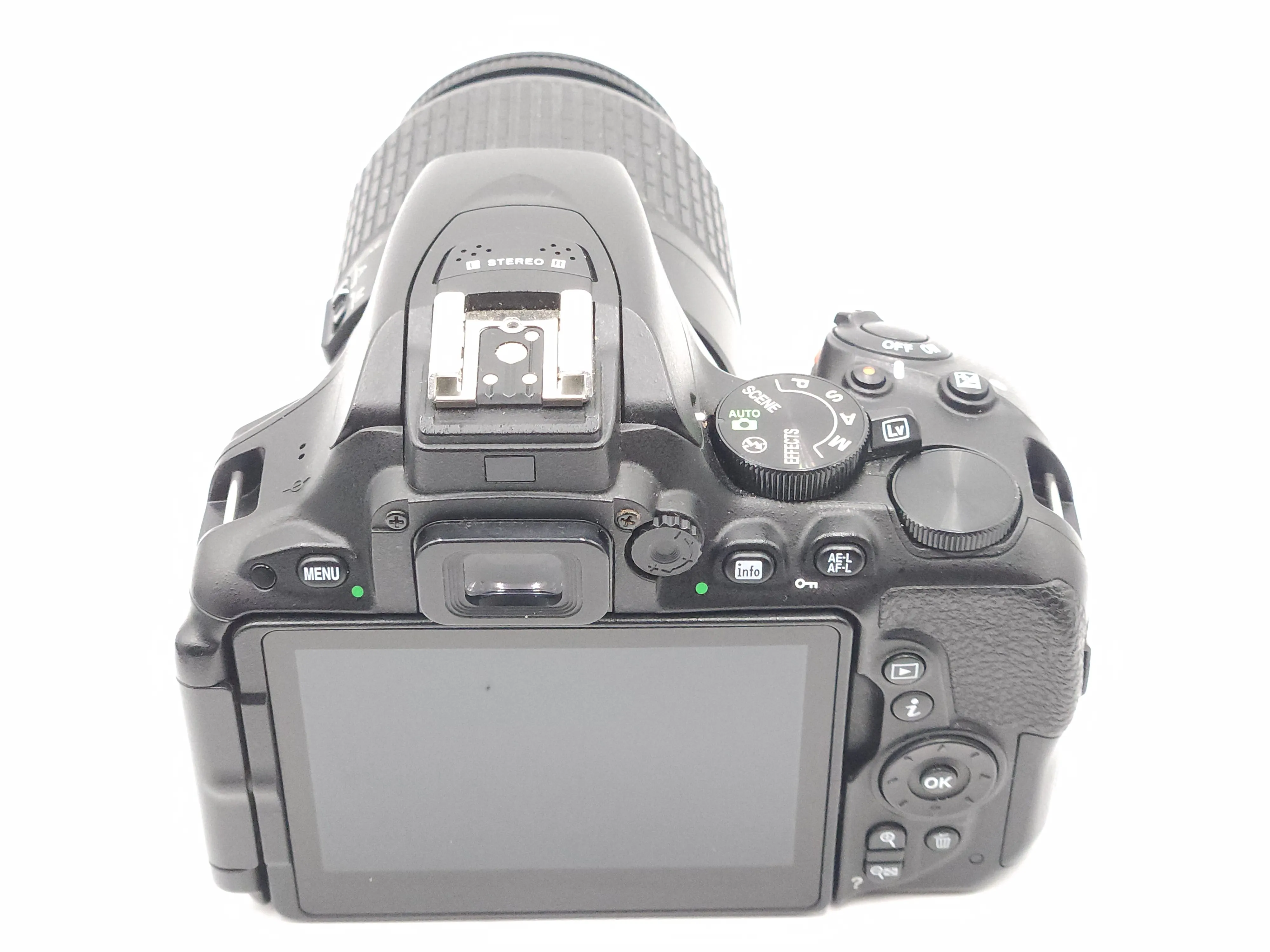 USED Nikon D5500 DSLR w/ 18-55 Kit Black