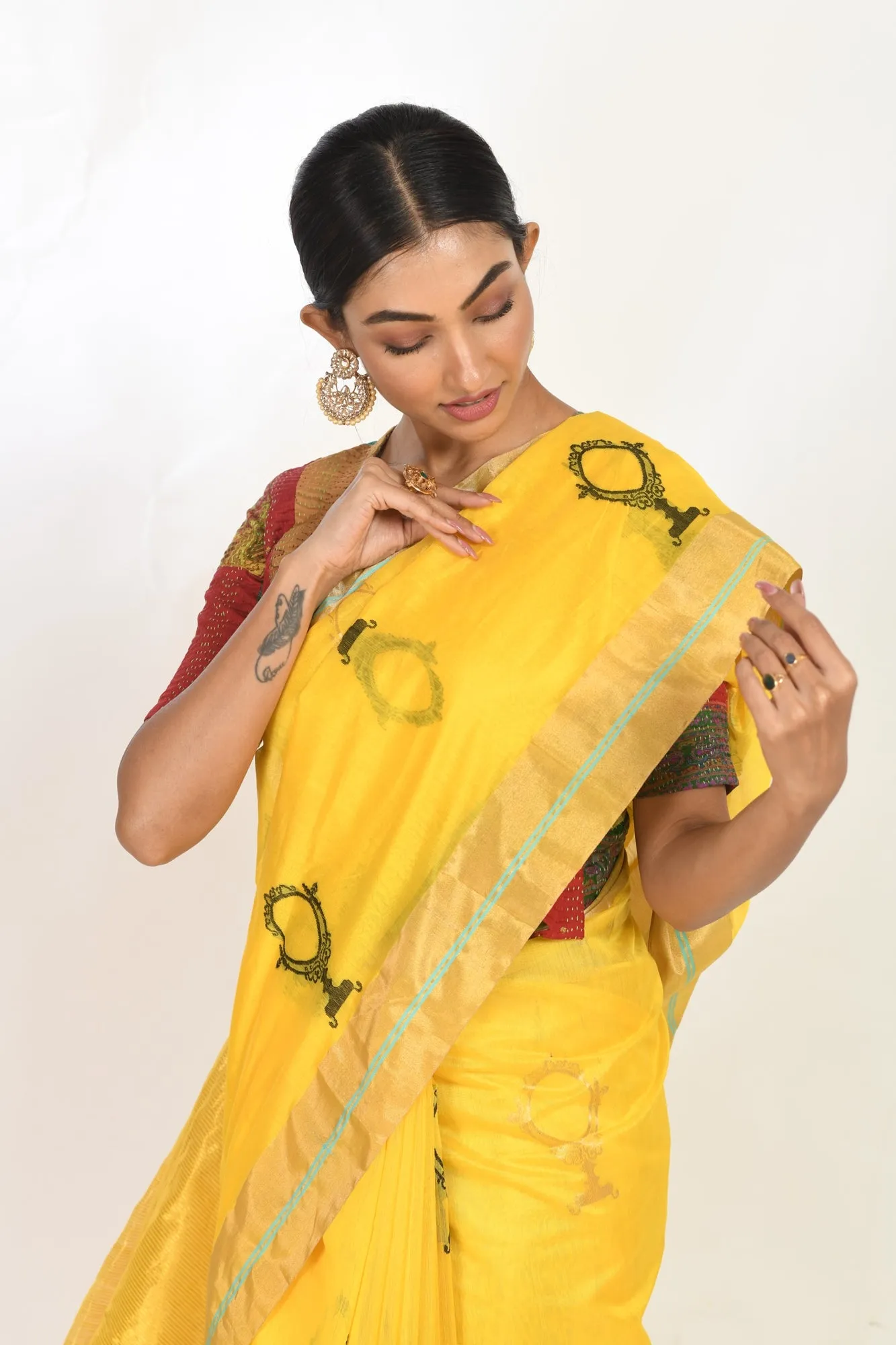 Yellow handloom cotton sari with sheesha buti